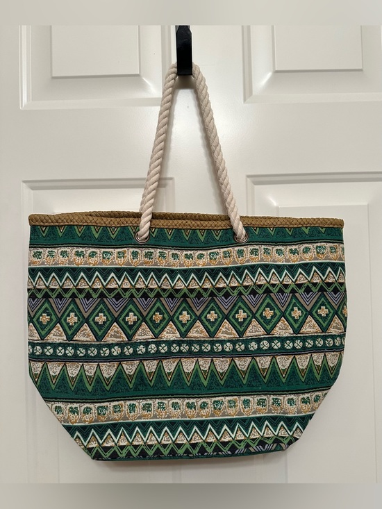 Source Unknown Handbags - Green Print Tote Bag – Possibly Nikki by Nicole Lee